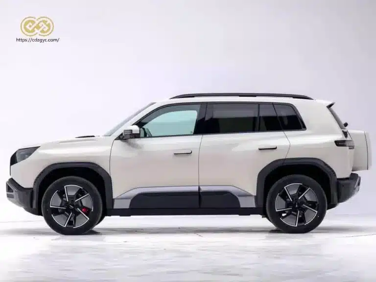 豹式泰坦 3 电动方程式 2025